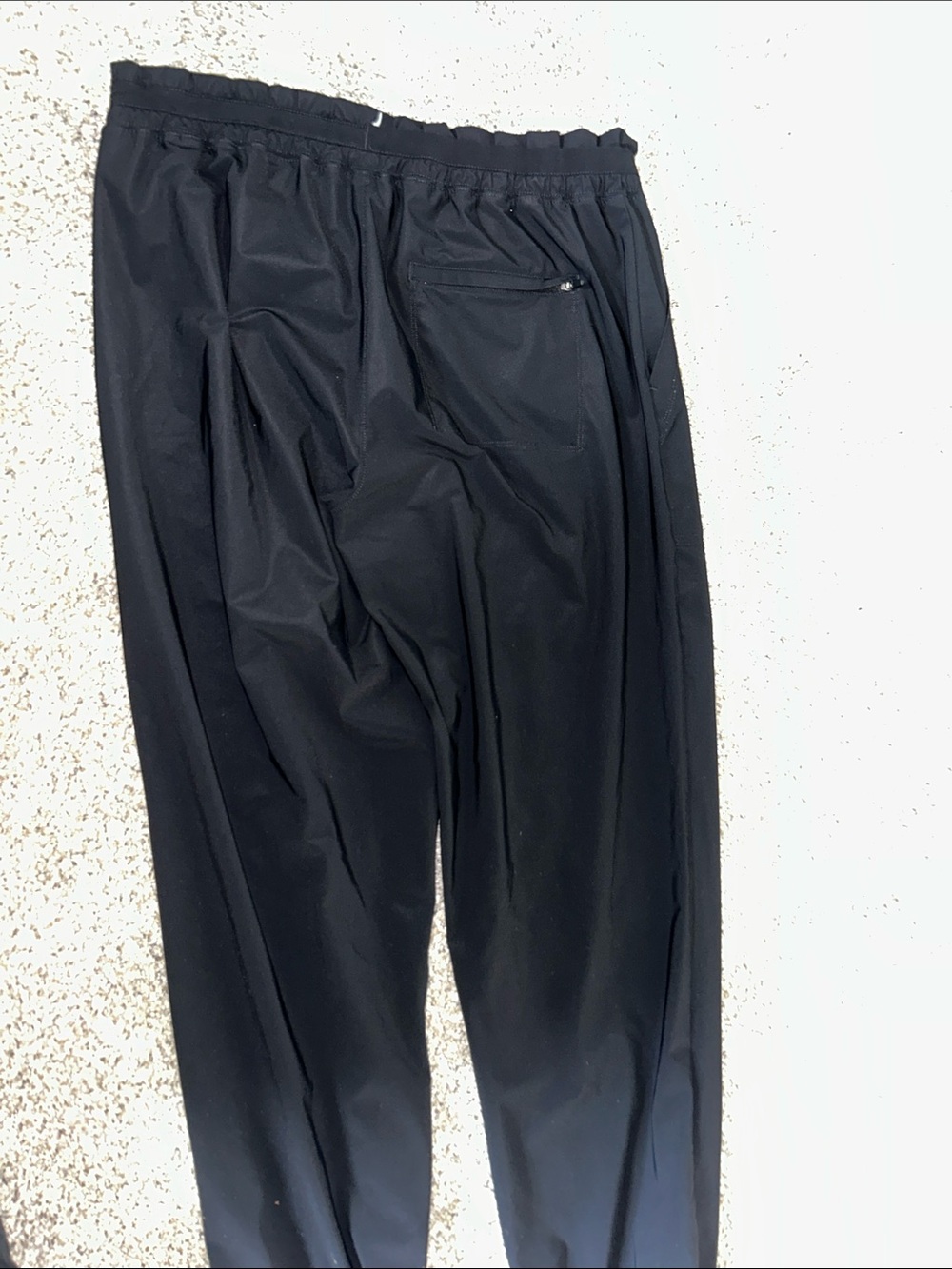 Vuori Black Casual Elastic-Waist Joggers - Picture 5 of 5